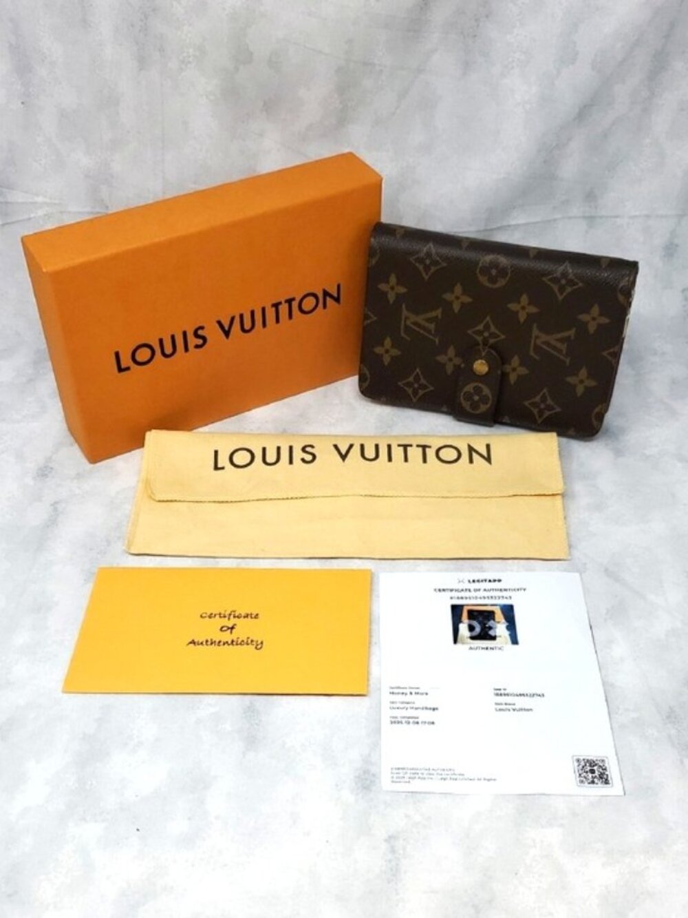 Louis Vuitton Monogram Porto Papier Zippe Wallet w/ COA